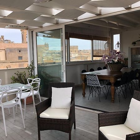 칼타기론 Attico Da Rosa Con Vista Spettacolare A 360 Gradi 아파트 외부 사진